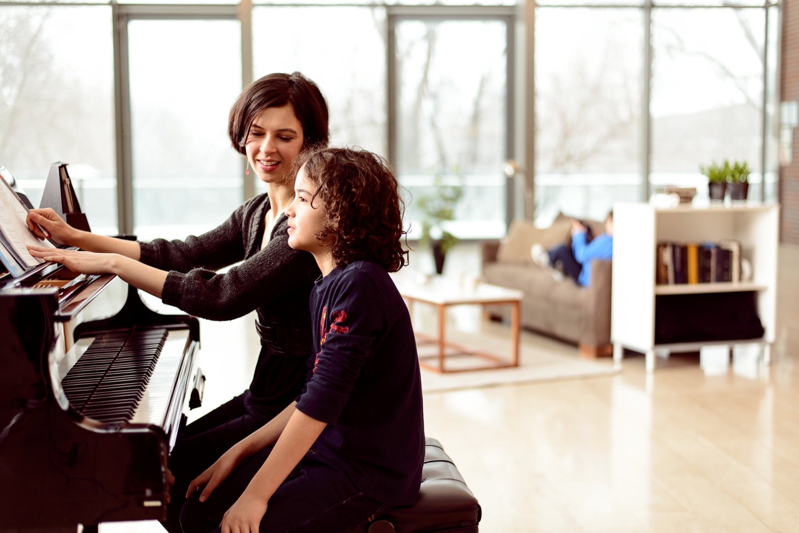 Natasha Finlay teaching piano in Toronto